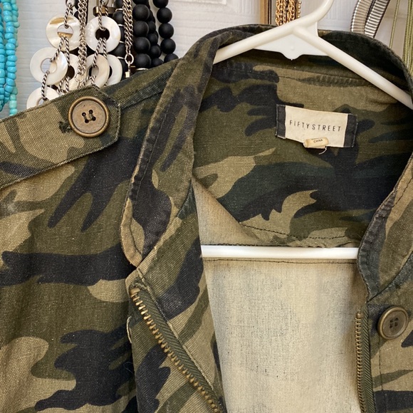 Camouflage jacket - Picture 6 of 6